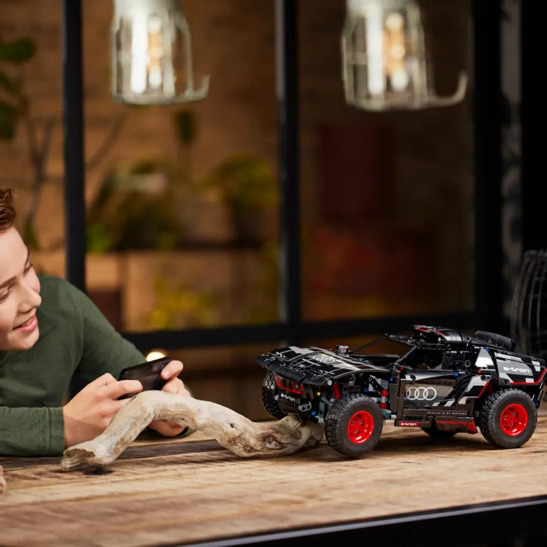 Audi RS Q e-tron by LEGO