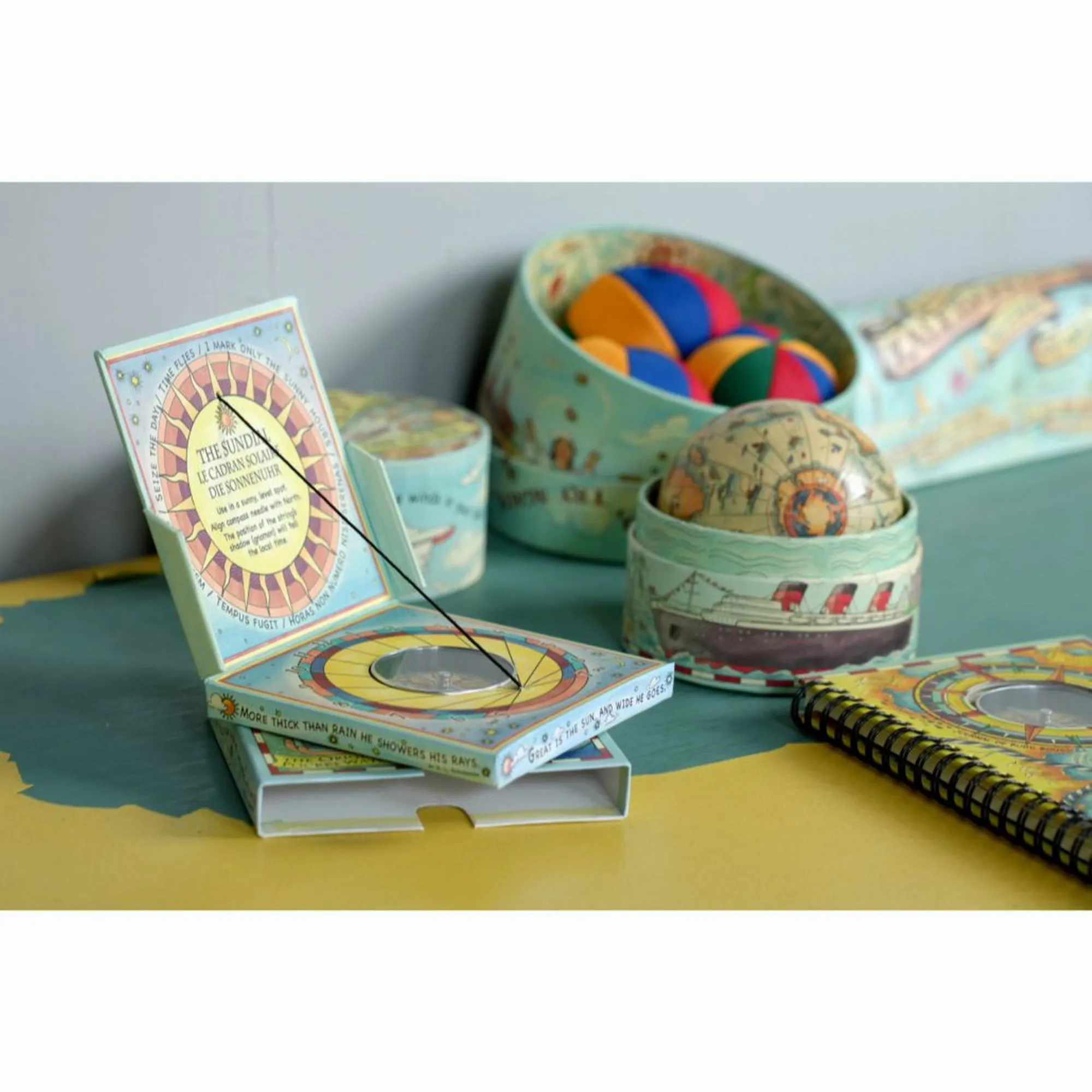 Authentic Models	Maritime Pocket Sundial