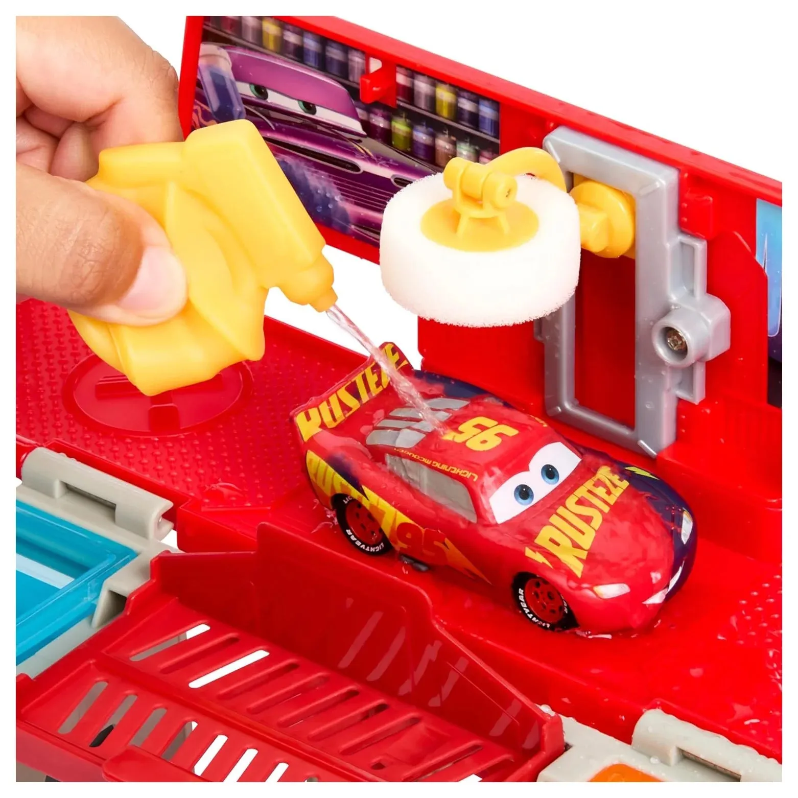 CARS Mack Official Mobile Paintshop Colour Changing Truck Playset