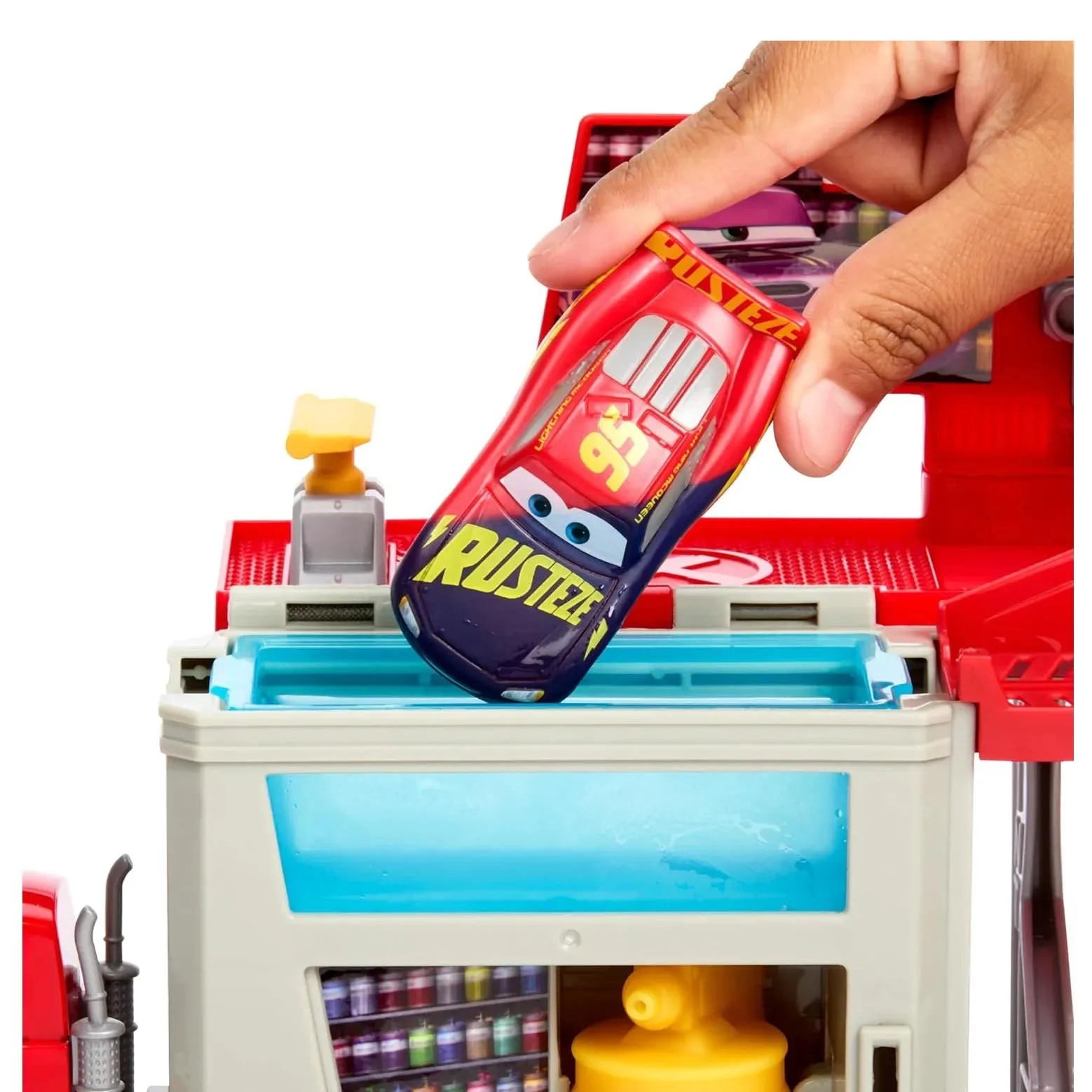 CARS Mack Official Mobile Paintshop Colour Changing Truck Playset
