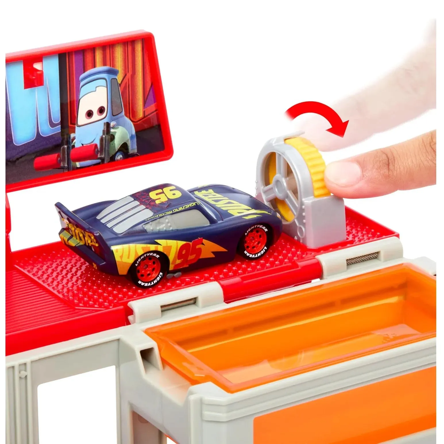 CARS Mack Official Mobile Paintshop Colour Changing Truck Playset