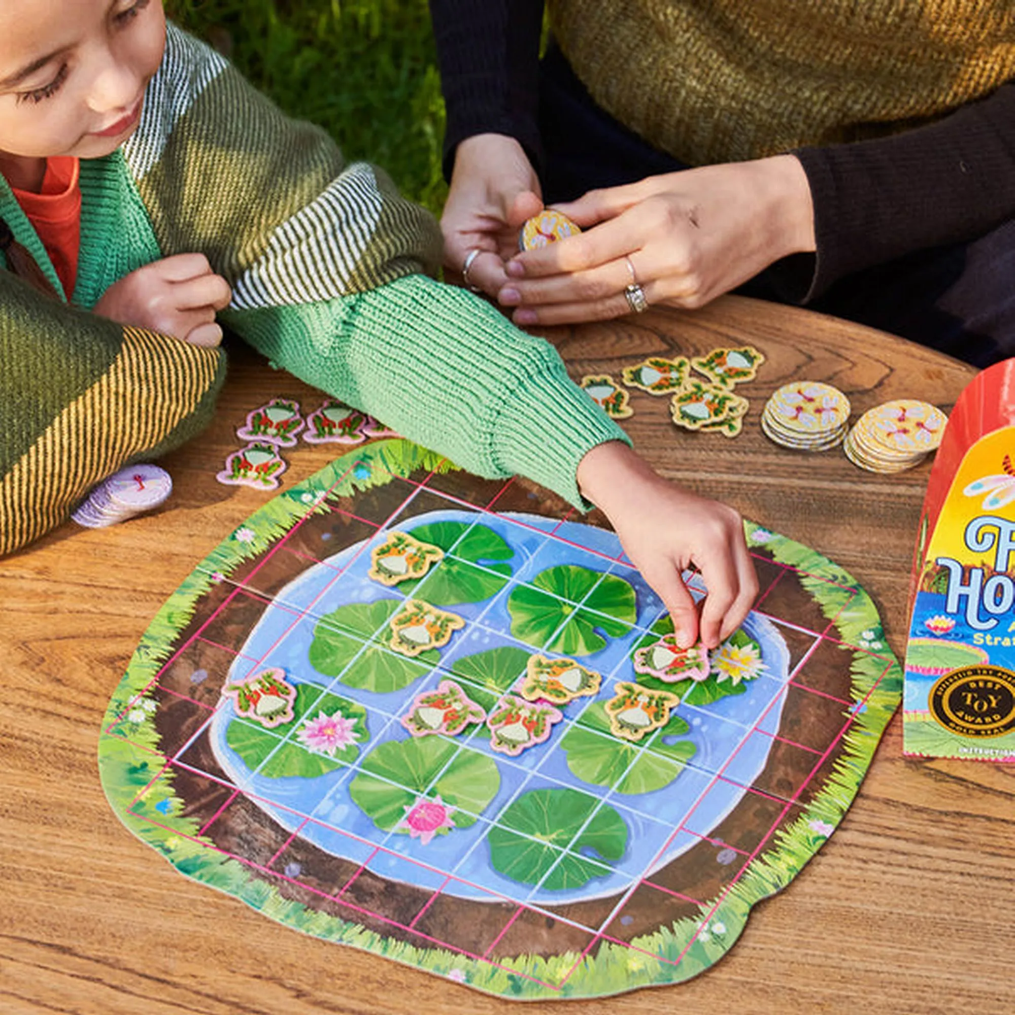 eeBoo Frog Hopkins Shaped Game