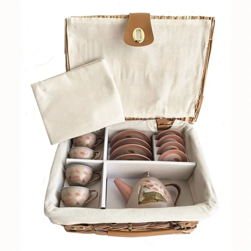 Egmont Toys Tin Tea Set Fawn In A Wicker