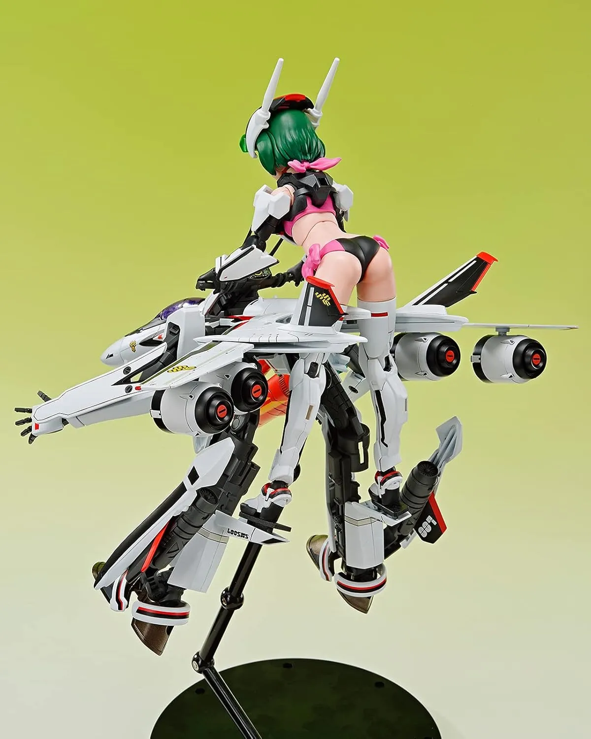 GOOD SMILE Aoshima - Macross F VF-25F Messiah Ranka Lee Plastic Model Kit - Anime Series Collectible for Ages 15 
