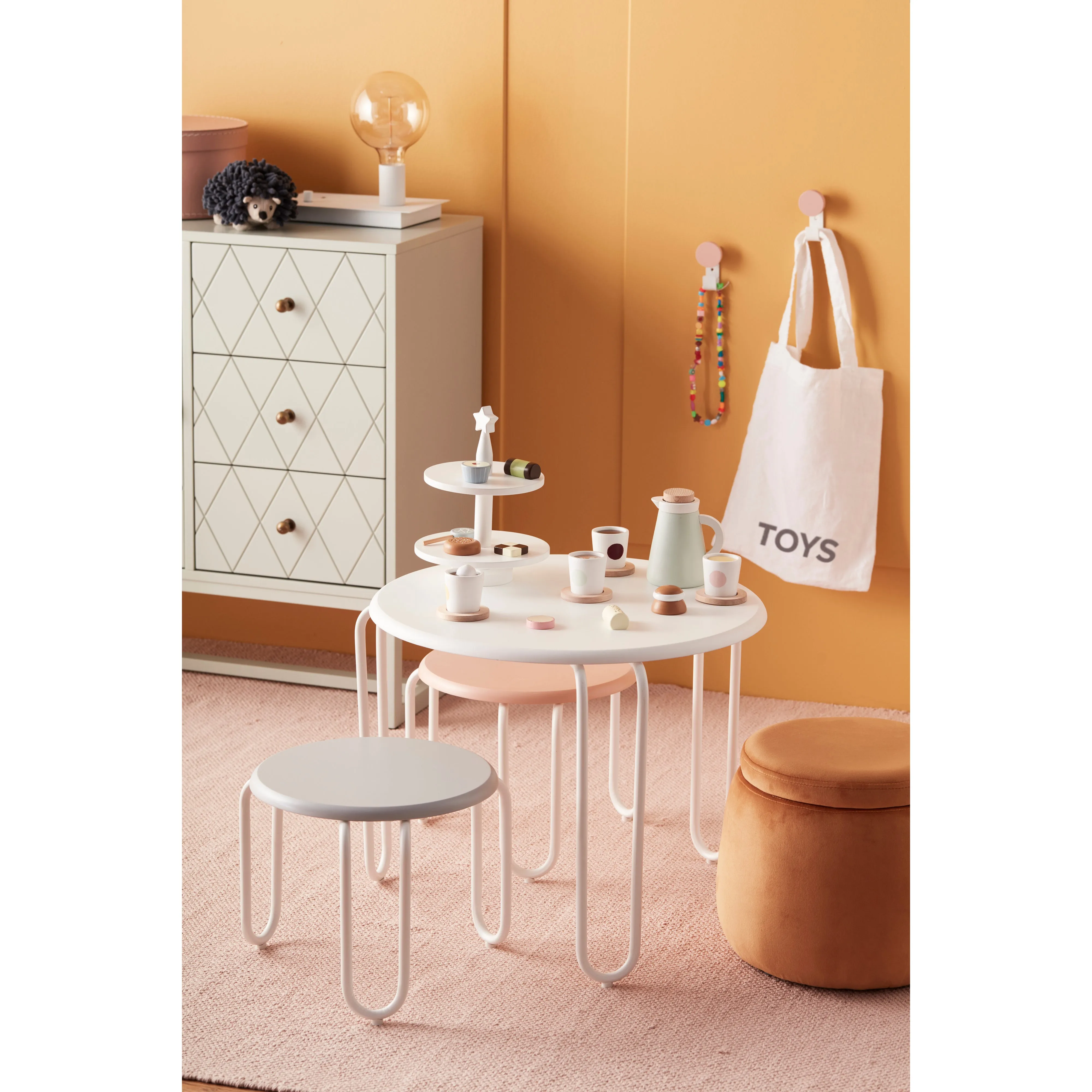 Kid's Concept Cake Stand Kid's Hub