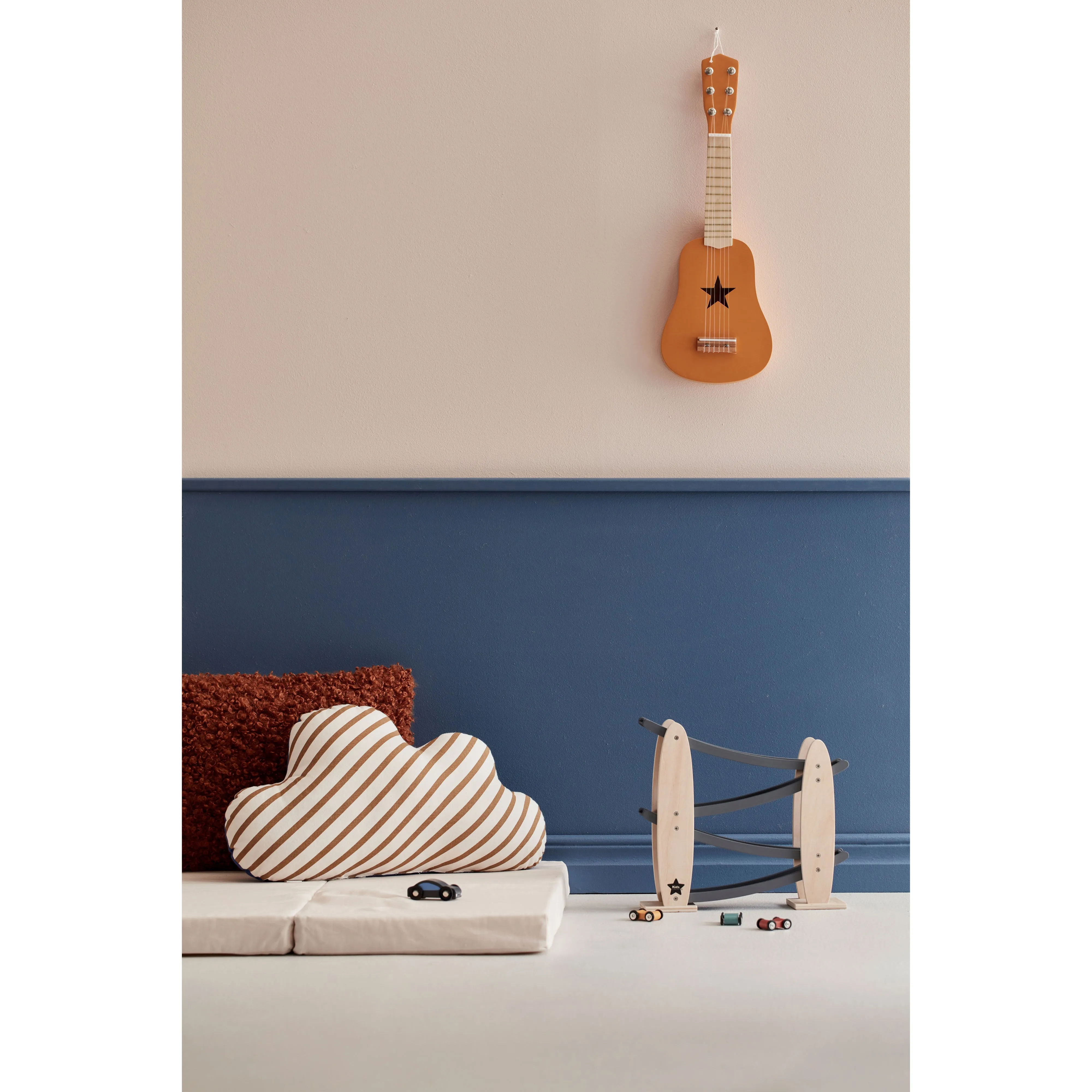 Kid's Concept Car Track Natural/Grey Aiden