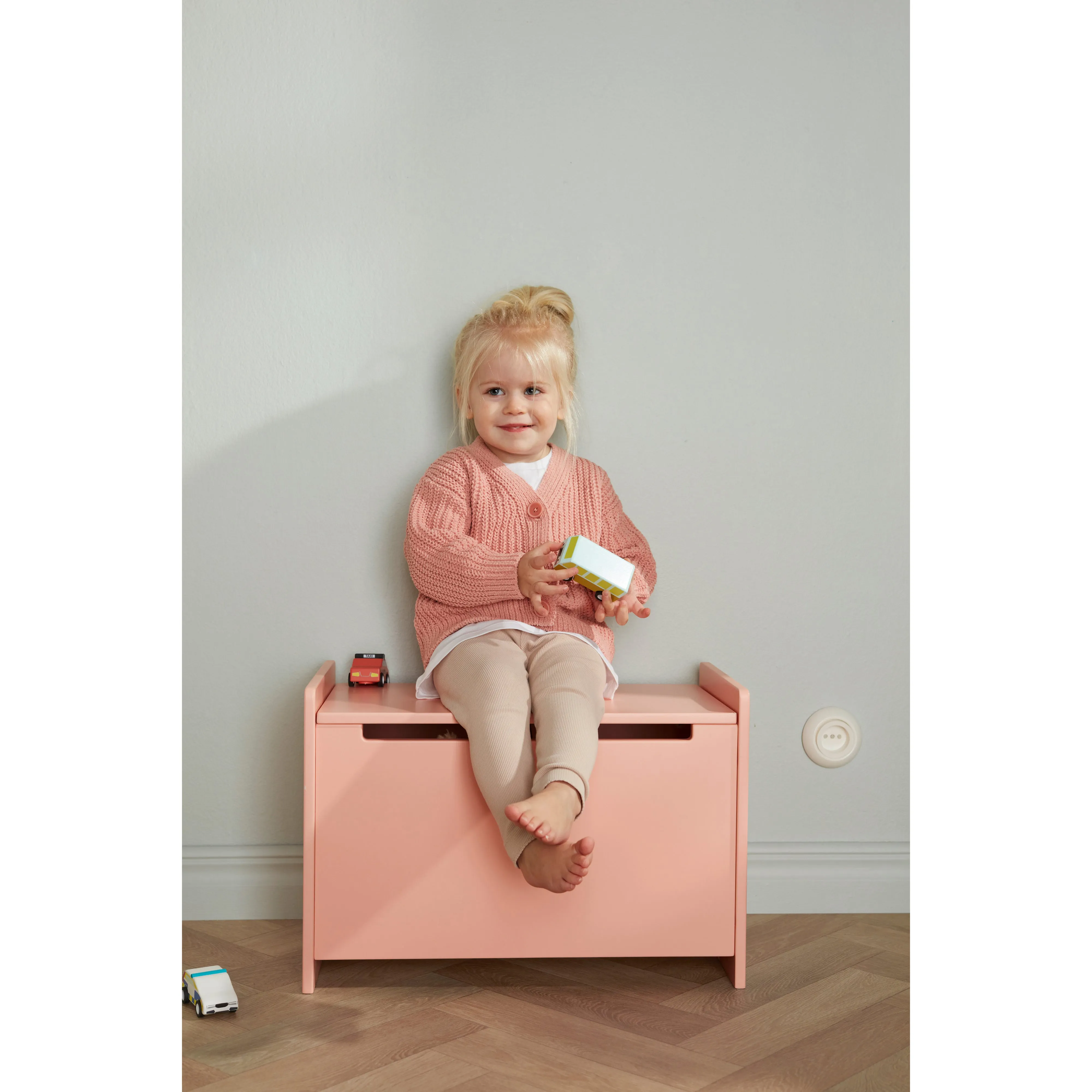 Kid's Concept Pull Back Car Aiden