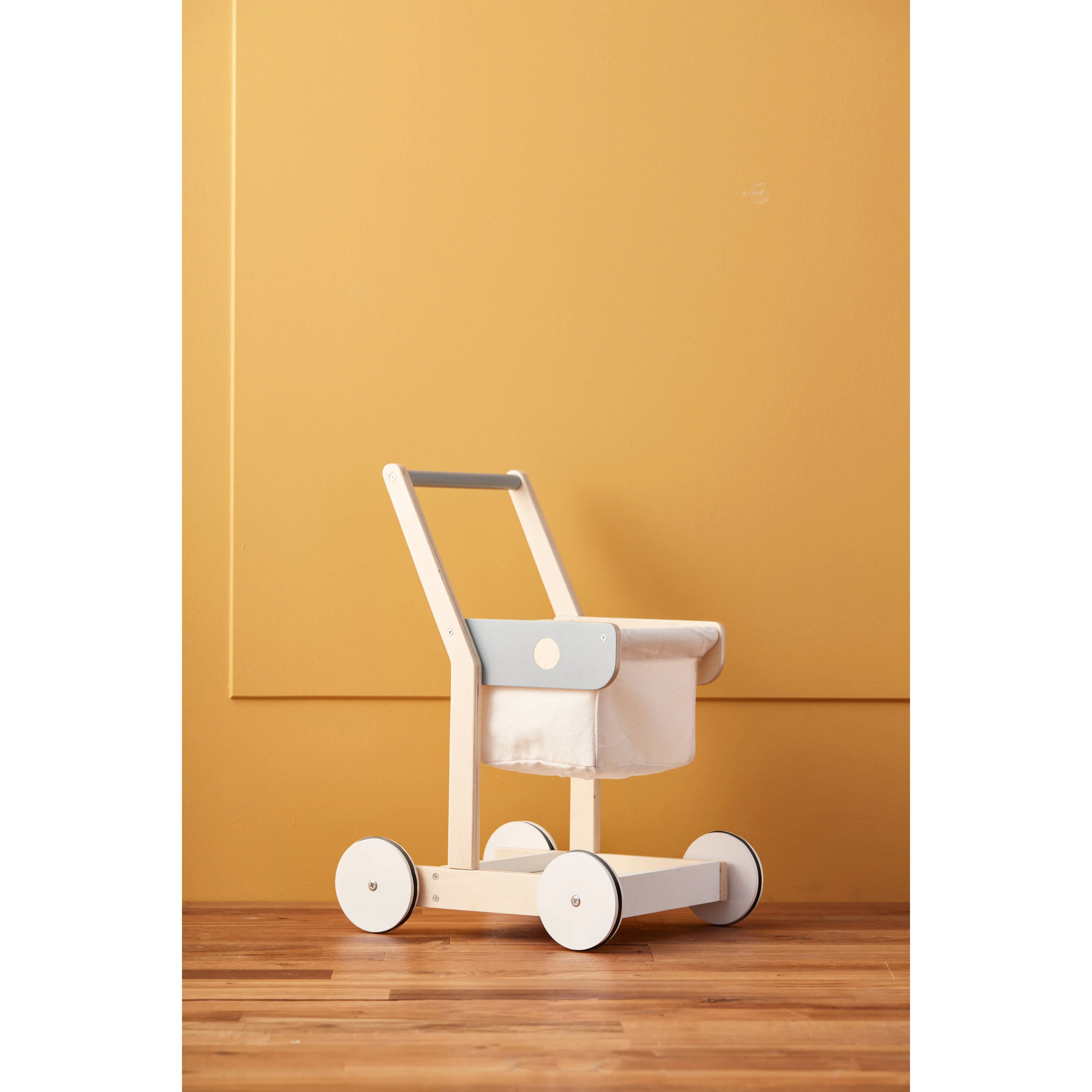 Kid's Concept Trolley Kid's Hub