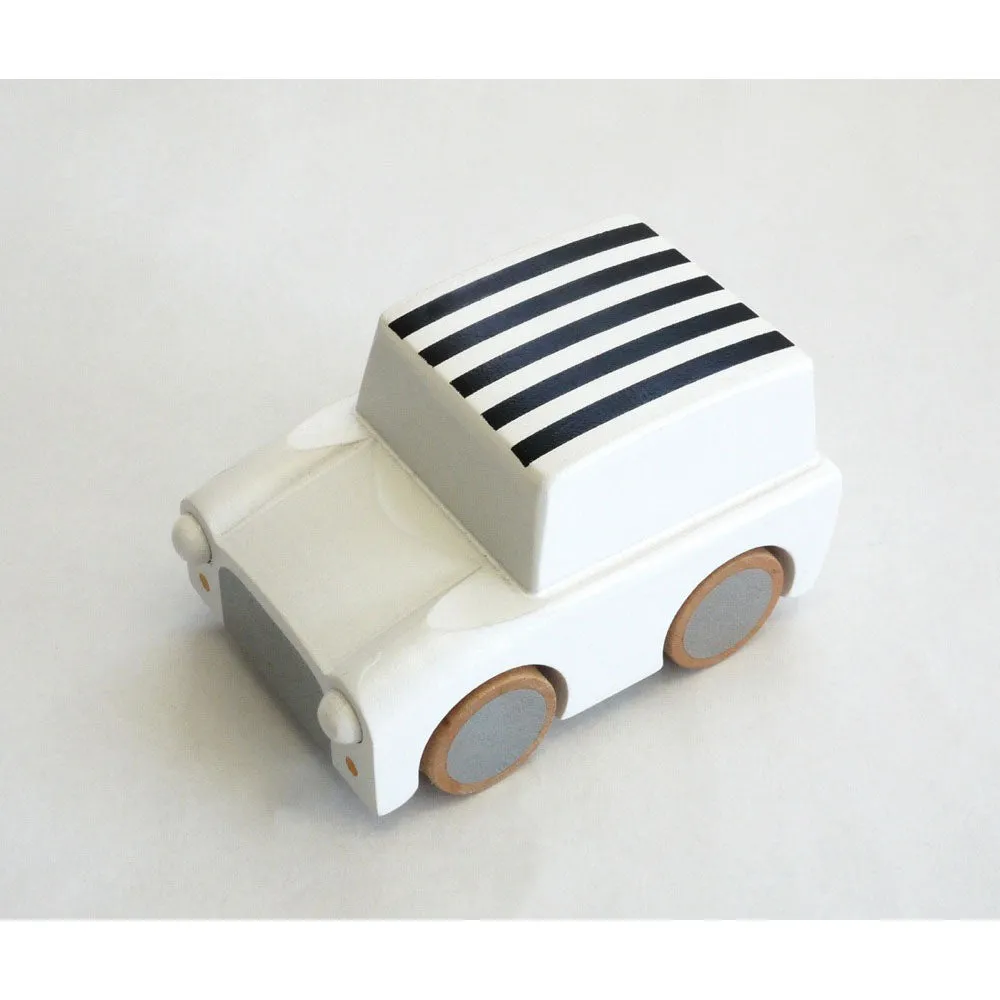 kiko  & gg* Kuruma Classic Wooden Wind Up Car Stripes/ Whites