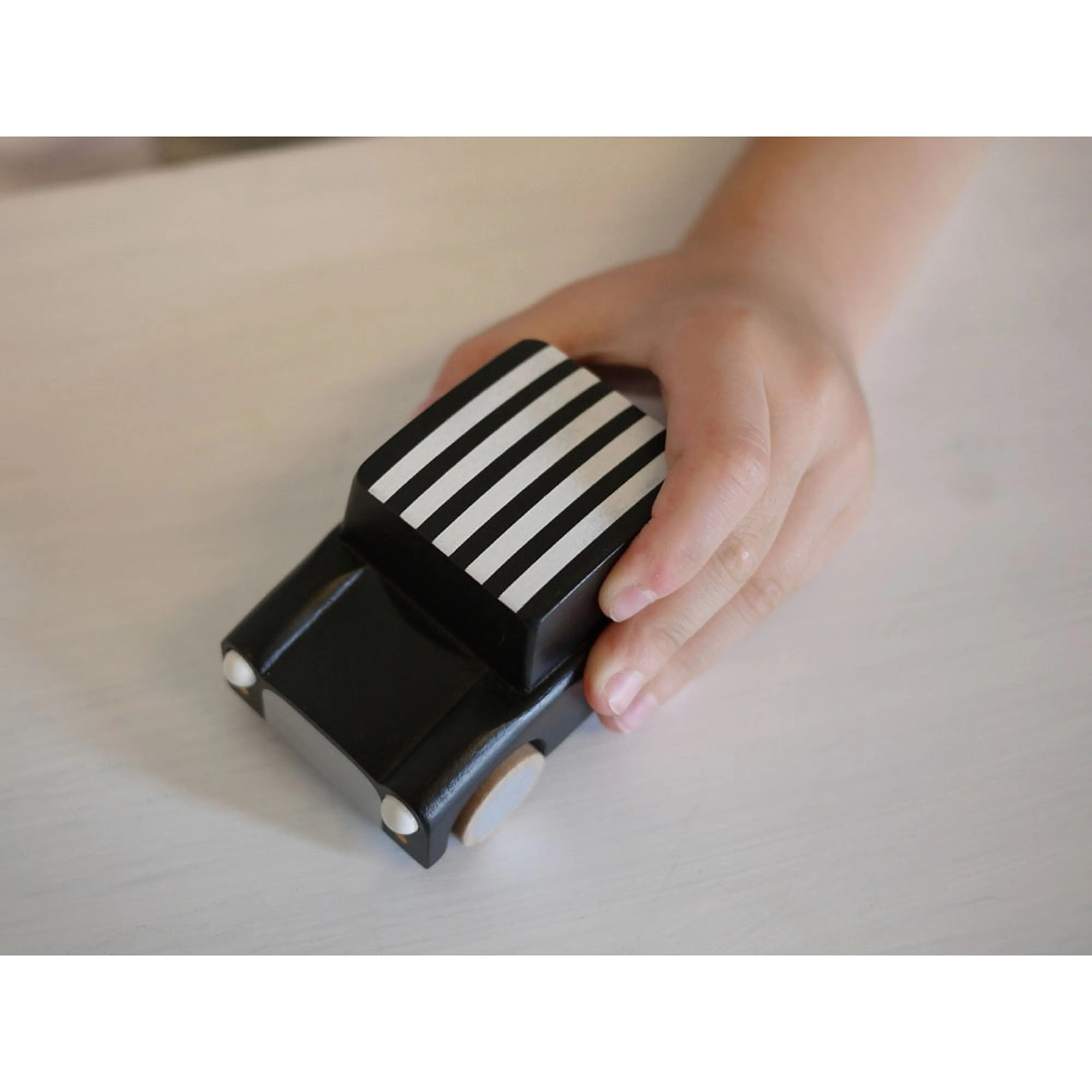 kiko  & gg* Kuruma Classic Wooden Wind Up Car Stripes/Black