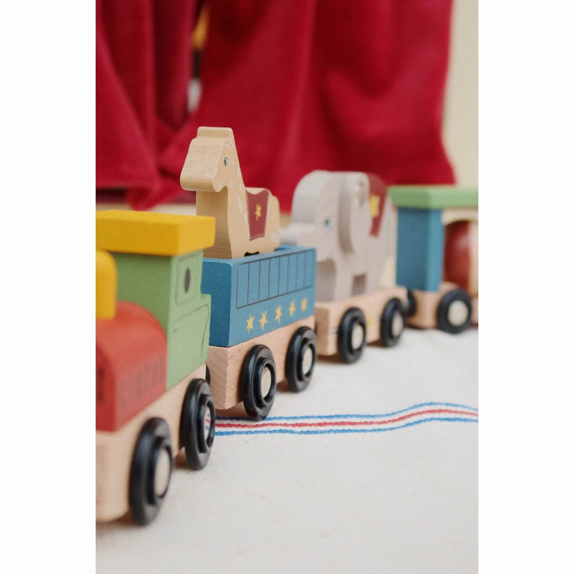 Konges Sløjd Wooden Animal Train FSC-Multi