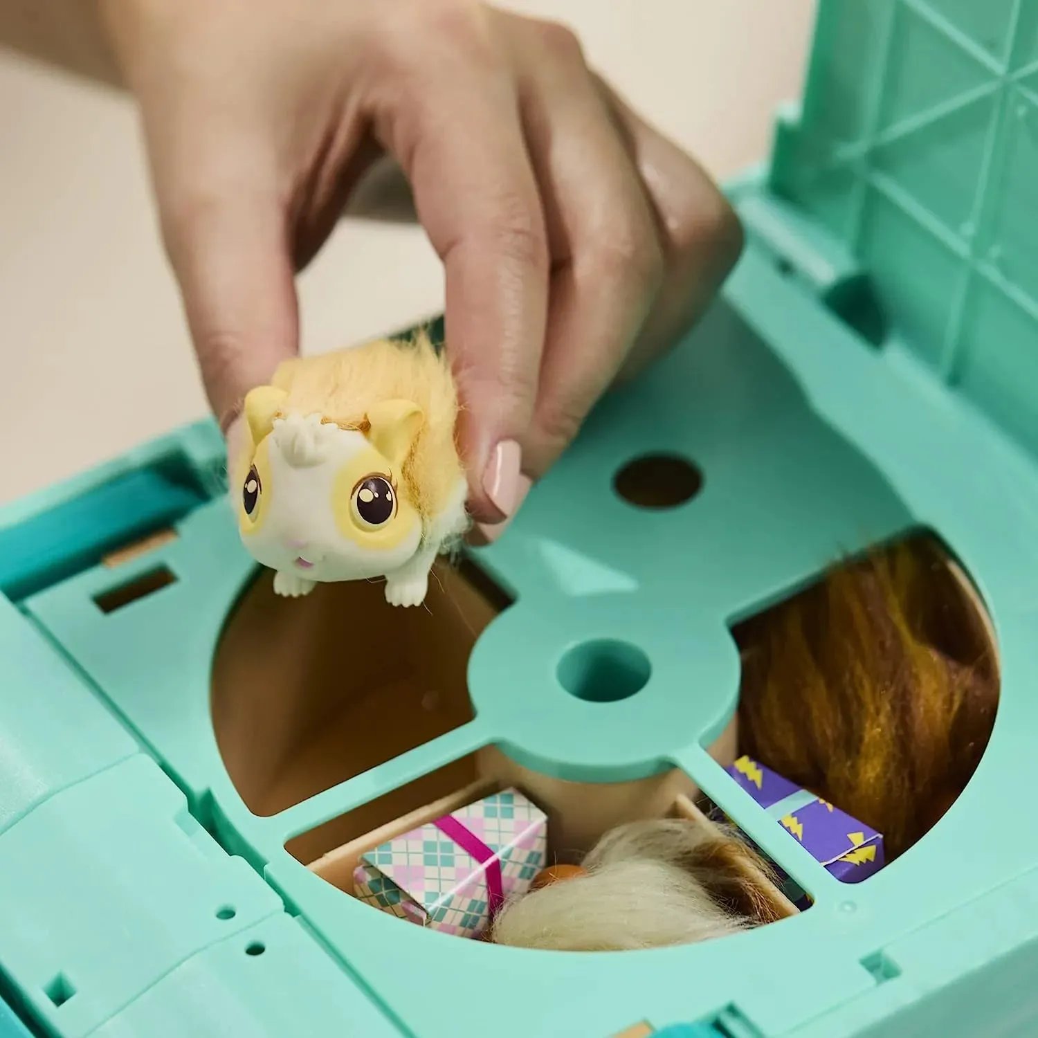 Little Live Pets - Mama Surprise Interactive Playset