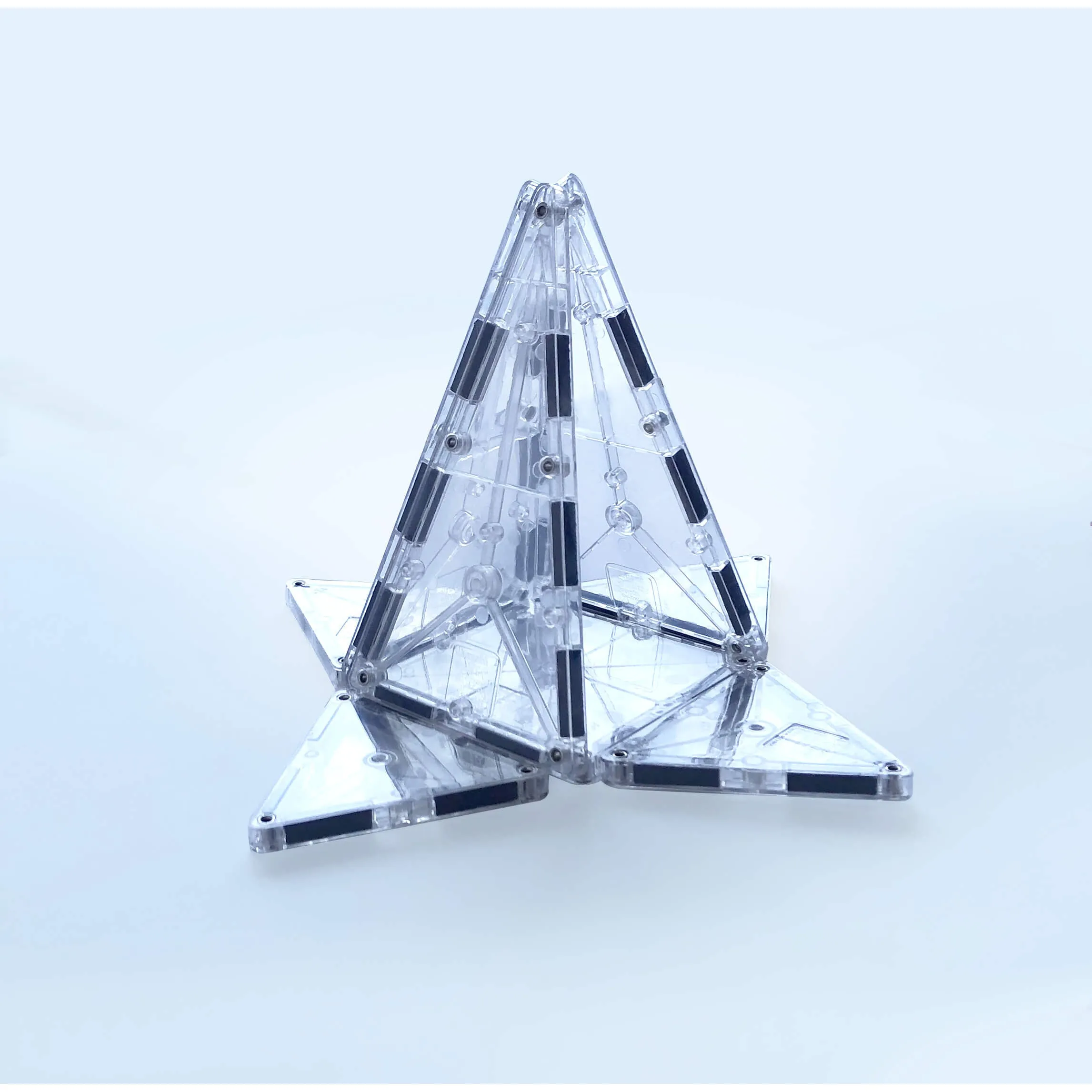 MAGNA-TILES Classic Ice 16-Piece Set