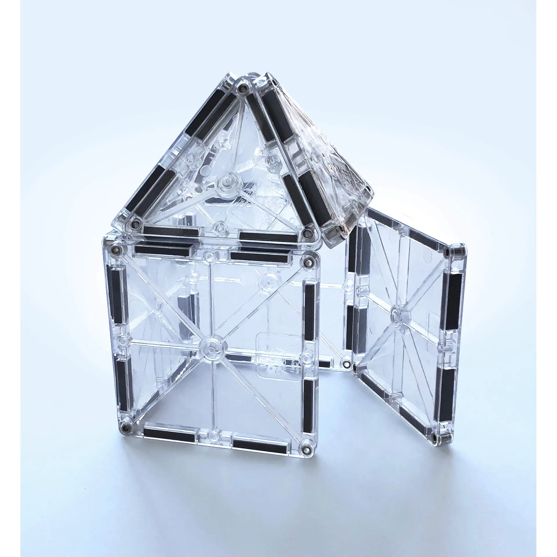 MAGNA-TILES Classic Ice 16-Piece Set