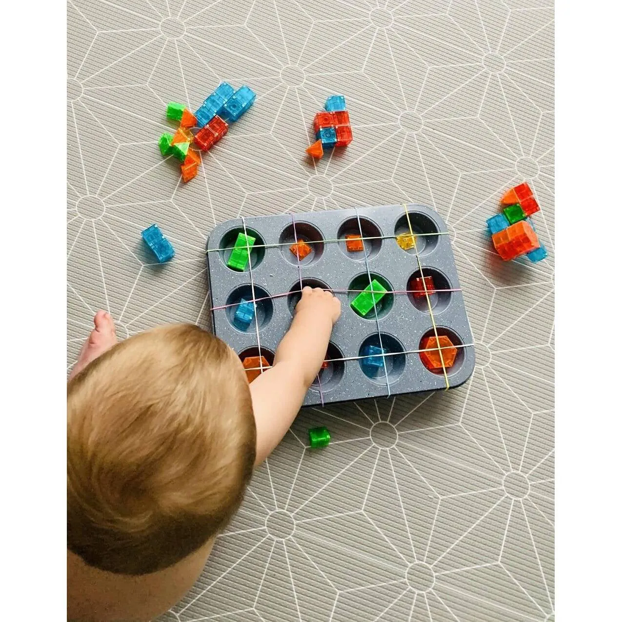 MAGNA-TILES Qubix 29-Piece Set