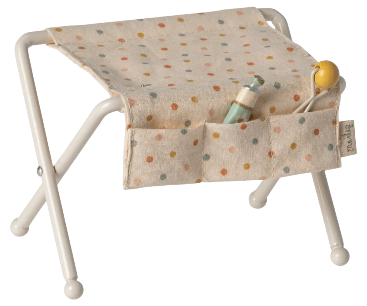 Maileg Mouse Nursery Table Mouse Off White: LAST ONE