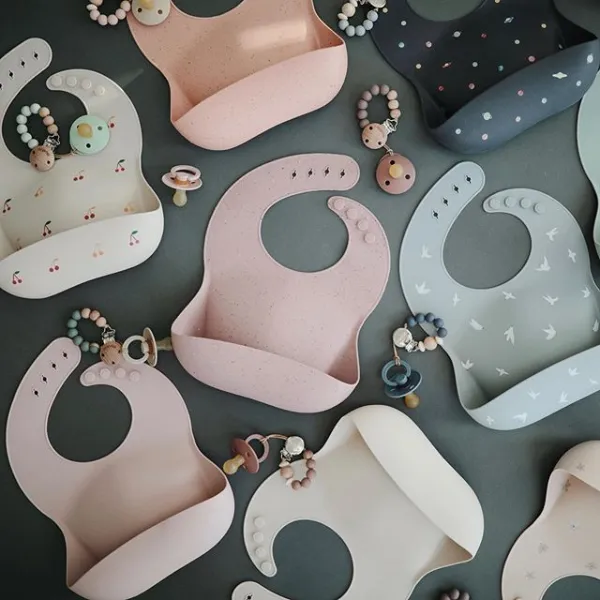 Mushie Silicone Baby Bib | Planets