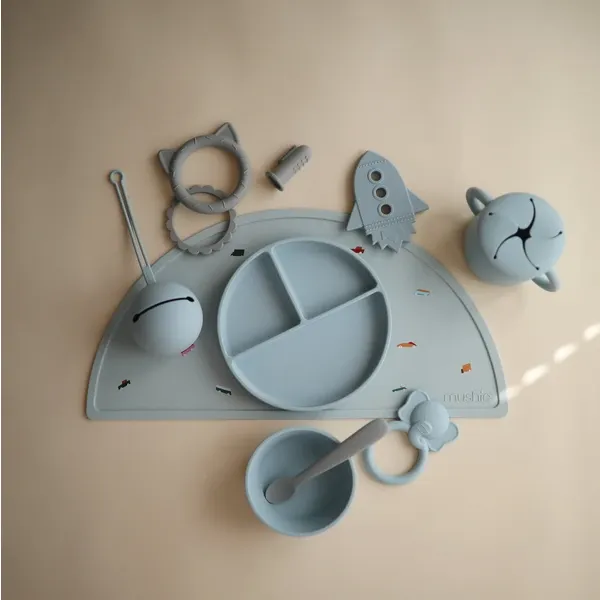 Mushie Silicone Baby Bib | Retro Cars Blue