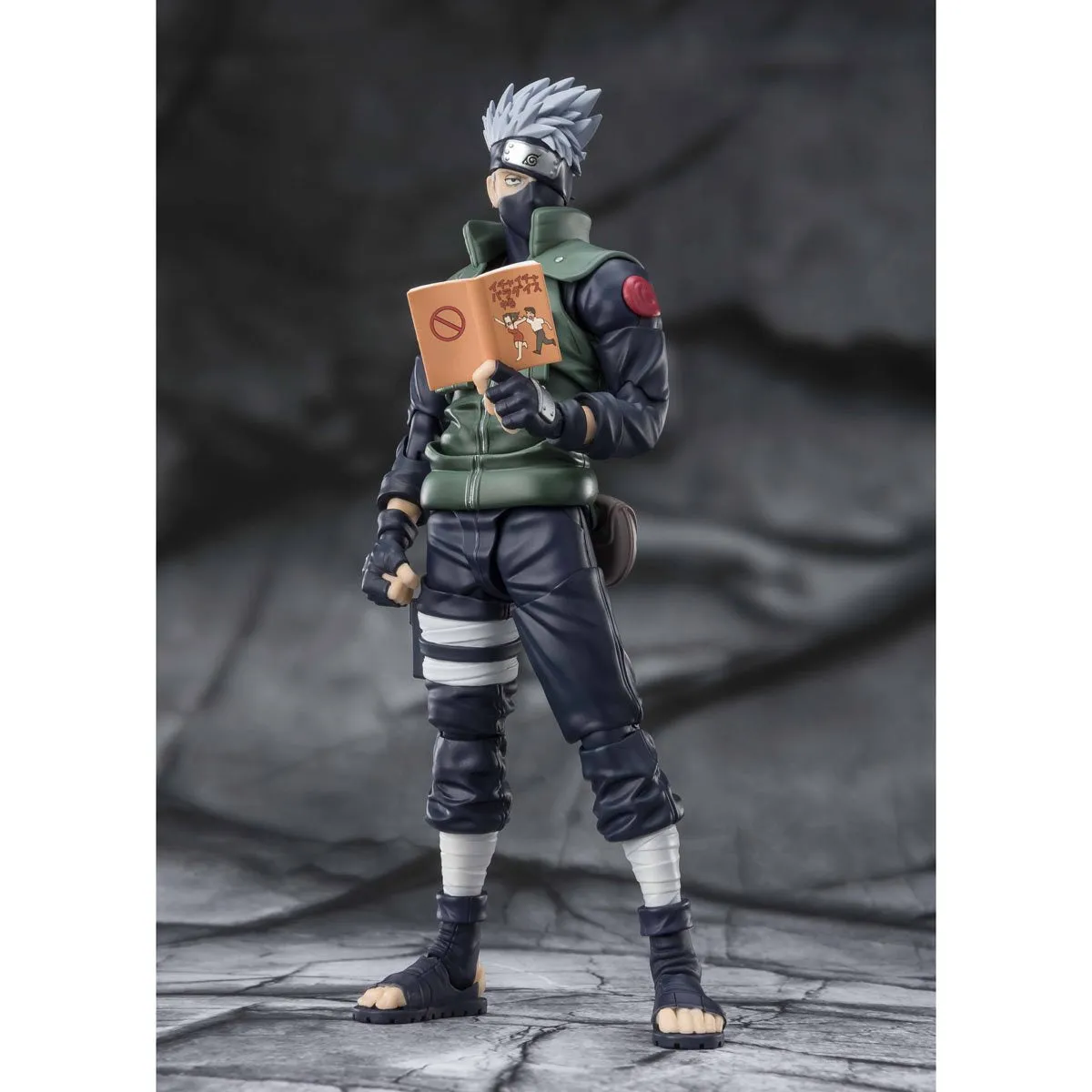 Naruto Kakashi Hatake S.H.Figuarts Figure by Bandai