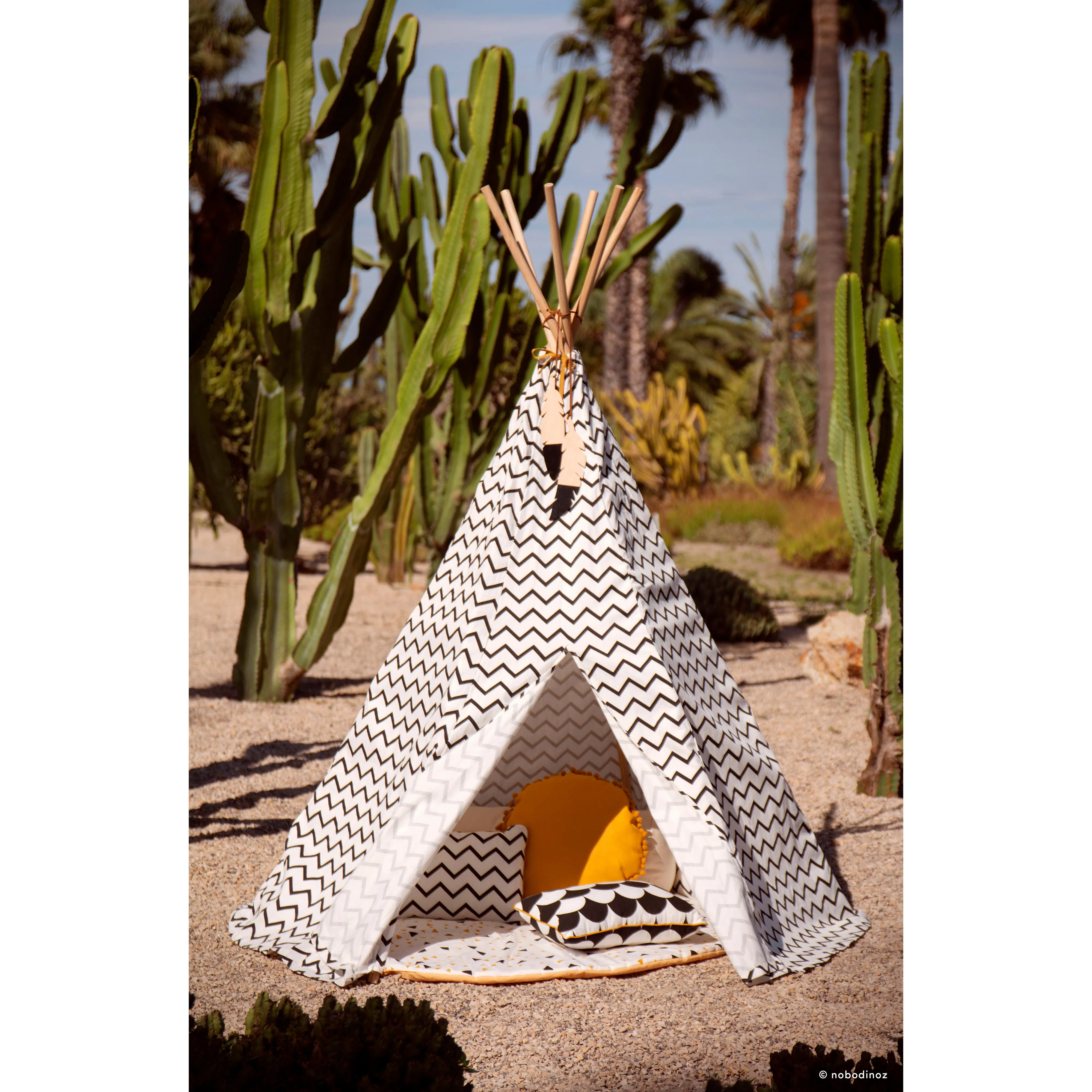 nobodinoz Phoenix Teepee Gold Stella/Dream Pink