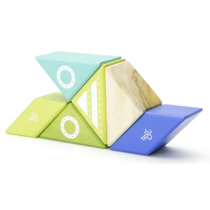 Tegu Travel Pal Spaceship Magnetic Wooden Blocks