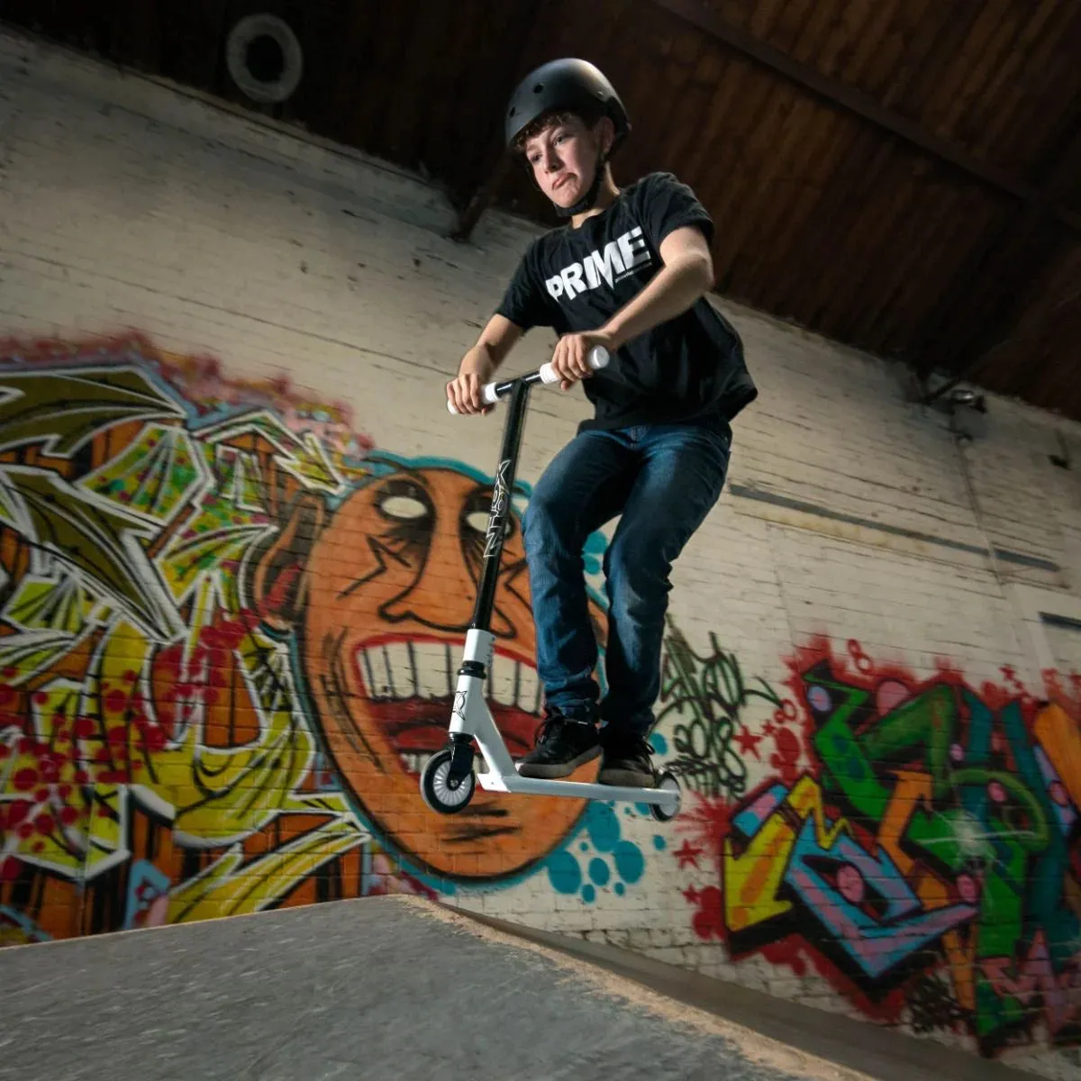 Xootz Invert Stunt Scooter - White/Black